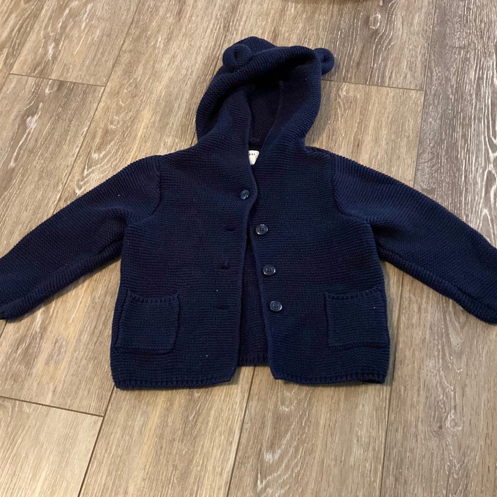 Adorable gap sweater